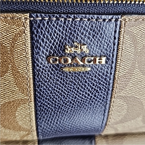 •COACH•TAN/NAVY/BROWN DOUBLE ZIP WRISTLET WALLET (LIKE NEW)SIGNATURE CANVAS LOGO - Picture 8 of 10